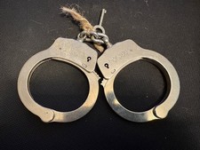 ELTA Handcuffs With Key