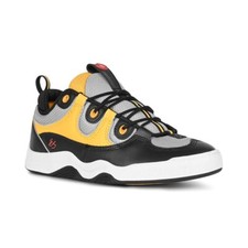 Due nove scarpe da - scarpe, skate