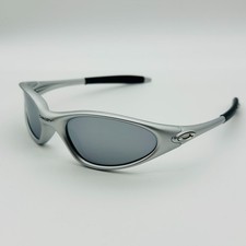 Vintage Oakley Minute Gray