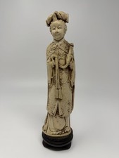 Statuina vintage dama di corte
