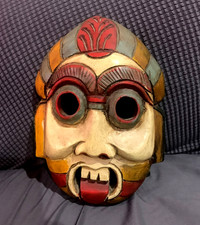 Maschera tribale in legno
