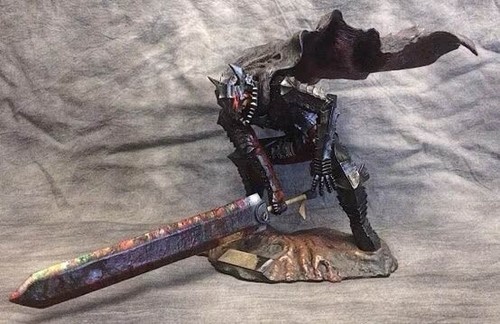 Statua resina berserk scala - resina,