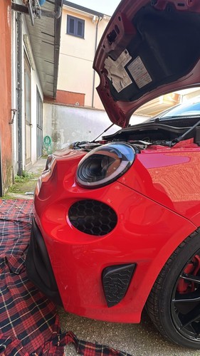 Griglia rete fari diurni 500 - fari,