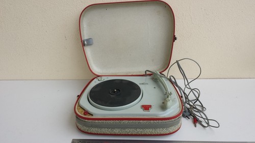 Platine brancher sur - platine, a