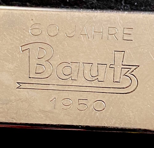 Vecchio trattore bautz - trattore,