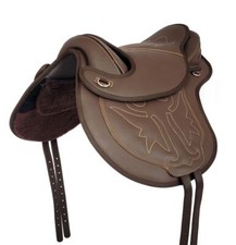 Treeless Saddle Horse Trekking