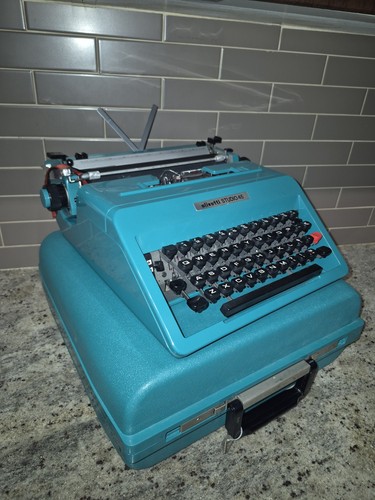 Vintage olivetti studio - vintage, 45