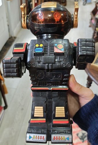 Robot talk tron - robot, talk‐a‐tron