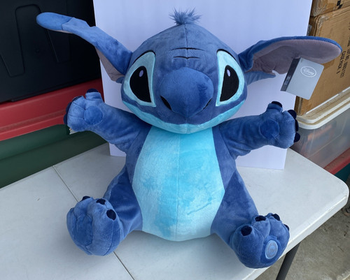 New with tag disney store - disney,