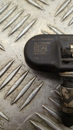 Sensore pressione pneumatici