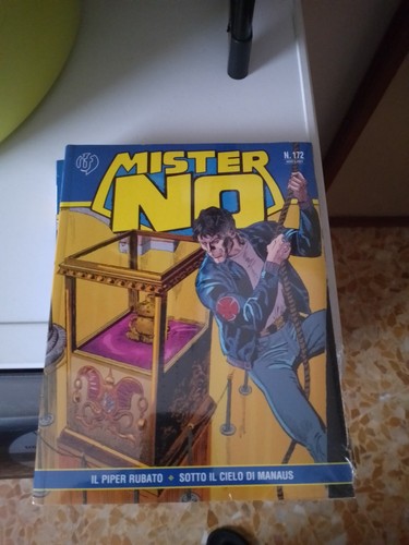 Mister 172 con poster - mister, no