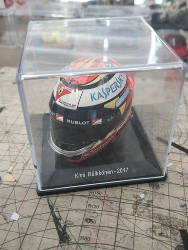 Raro casco kimi raikkonen - kimi,