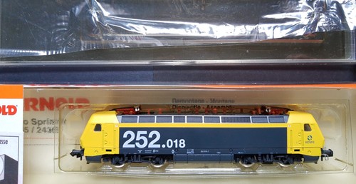 Arnold 2433 locomotore - 2433,