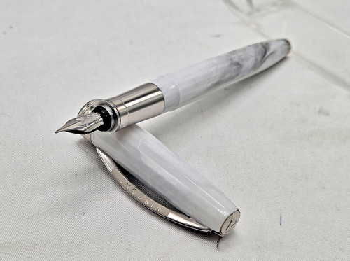 Visconti venus white marble - visconti,