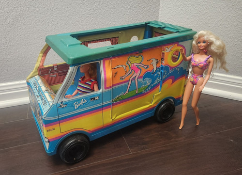 Vintage barbie 1973 beach - beach, bus