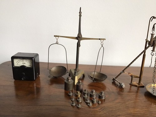 Set antiche bilance di - set,