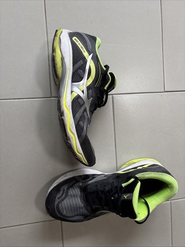 Scarpa mizuno wave ultima - mizuno,