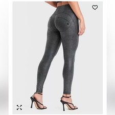 Freddy Women's US 8 Snake Skin High-Rise Sculpting Pants gray