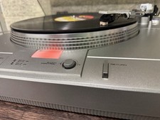 Akai AP-D30C Giradischi a trazione diretta con ritorno automatico (1980-1982)