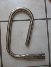 Banane crosse pare-chocs avant