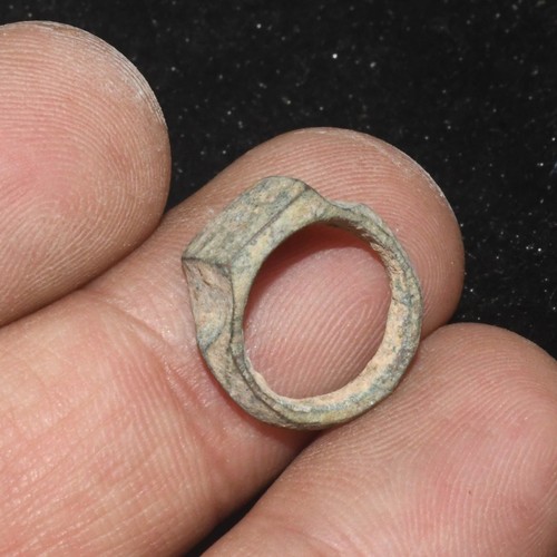 Grande anello antico romano - , in