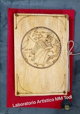 custodia in legno lavorato a
