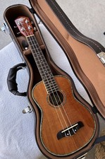 Ukulele Oscar Schmidt OU5 di