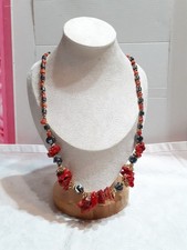 Collana Vintage In Ematite E Scaglie Di Corallo
