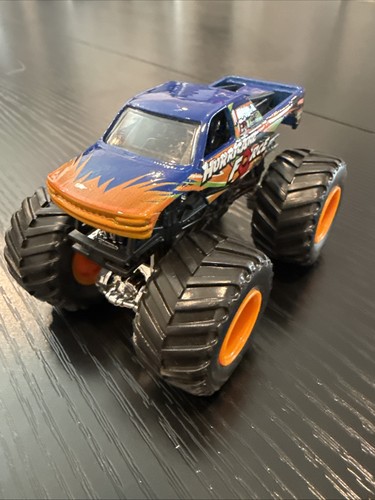 Hot wheels monster jam - hot,