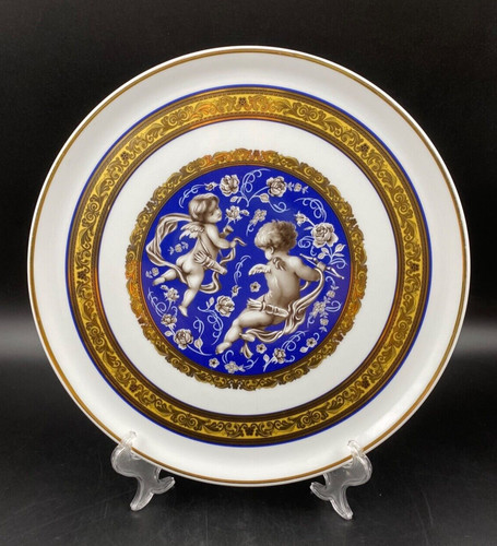 Piatto per torta portate