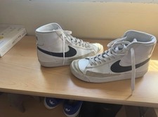 Nike Blazer Mid '77 Scarpe Sportive per Donna - Bianche/Black Sail taglia 39