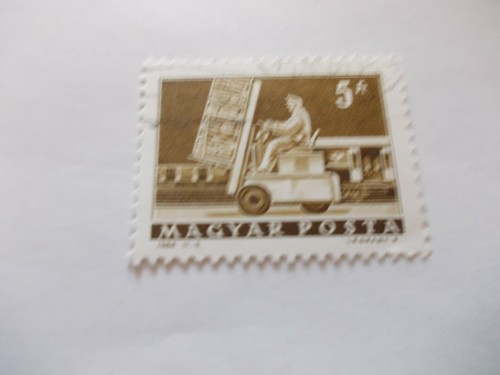 Piedi magyar posta - magyar,