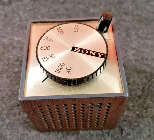 Rare working vintage mcm sony - rare,