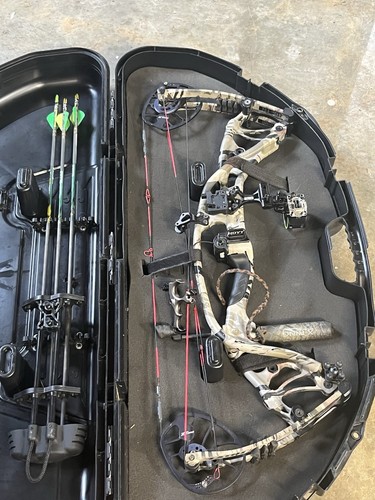 Hoyt carbon compound bow - hoyt, rx-3