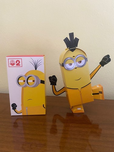 Mcdonald minions happy meal - mcdonald's,