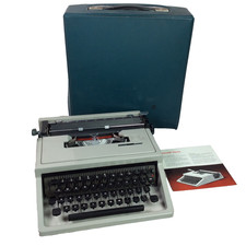 Olivetti Typewriter Dora in
