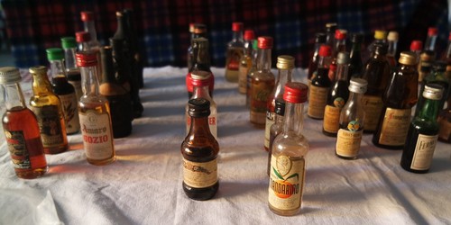 Bottiglie mignon liquori a - di,