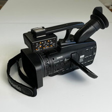 Videocamera pro Panasonic AG-HMC41E con batterie, accessori e manuali