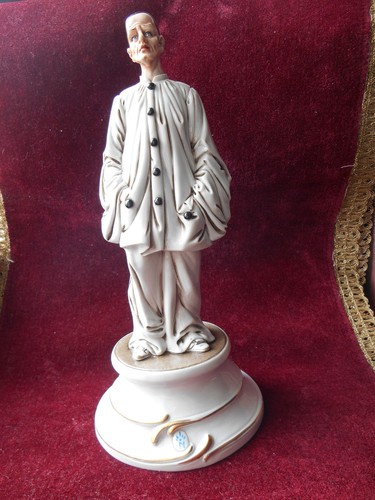 Pierrot statua porcellana - in,