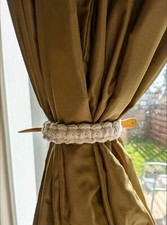 Cravatta per tende in macramè