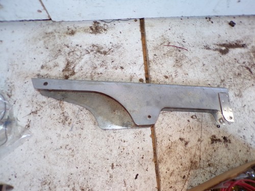 Cache chaine norton commando - chaine,