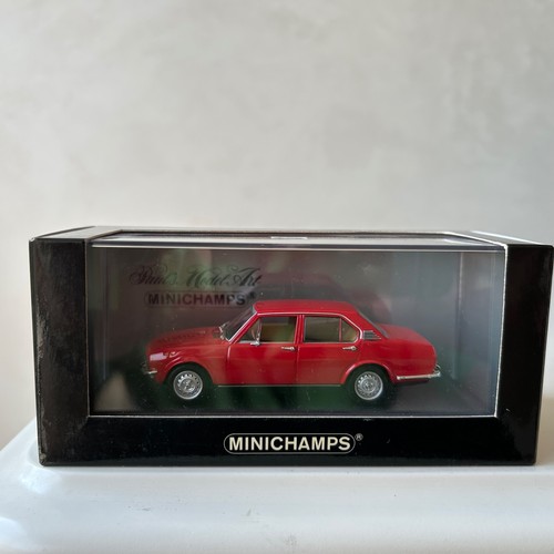 Minichamps alfa romeo alfetta - alfa,