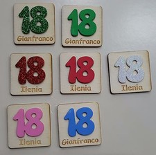 Calamite 18 Anni ricordino confettata in legno inciso personalizzato con rilievo