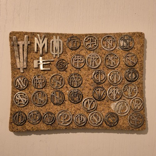 Pins monogrammi antichi - pins,
