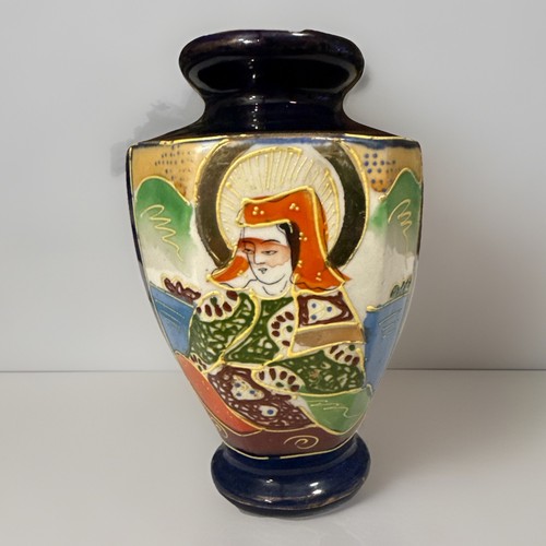 Vaso guerriero firmato