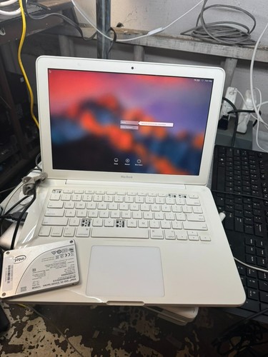 Apple macbook a1342 - 13, pollici