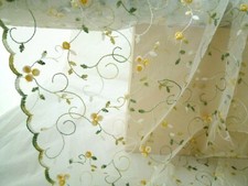 TESSUTO PER TENDINA AL METRO