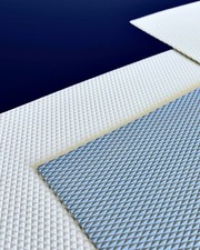 PIANO DI CALPESTIO ANTISCIVOLO in vetroresina per BARCHE e GOMMONI