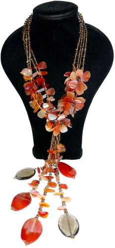 Pregiata grande collana di - pregiata, e