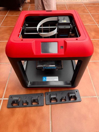 Impresora flashforge finder - 3d,